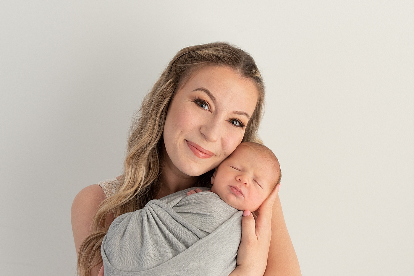 Studio newborn session in Chagrin Falls with baby boy. Photo by Rachel Brookes Photography.